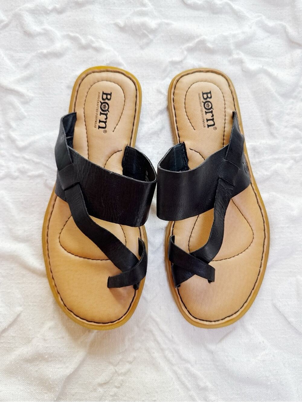 Born Veda Comfort Sandals
Size 6 New $100